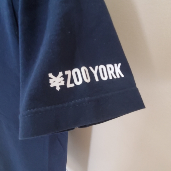 Zoo York Tshirt - Picture 2 of 4